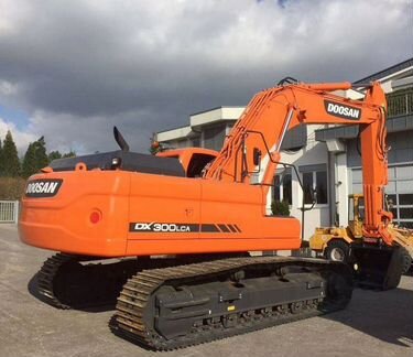 Гусеничный экскаватор DOOSAN DX300LCA