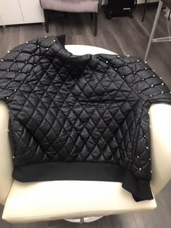 Куртка - бомбер с заклепками демисезон М