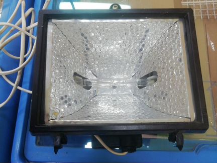 Прожектор уличный