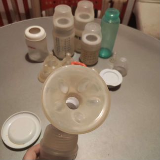 Молокоотсос авент и Бутылочки для кормления avent