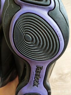 Кроссовки женские Reebok Easyton