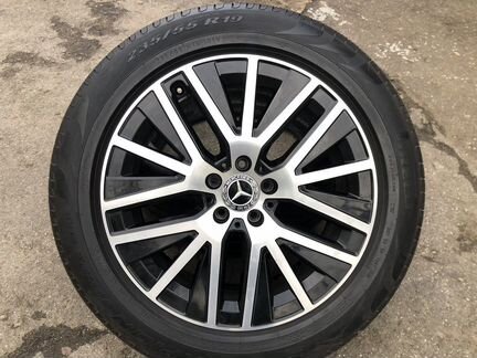 Комплект оригинальных колёс Mercedes GLC R19