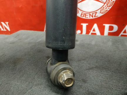 Амортизаторы передние Mercedes W210 S210 M113.940