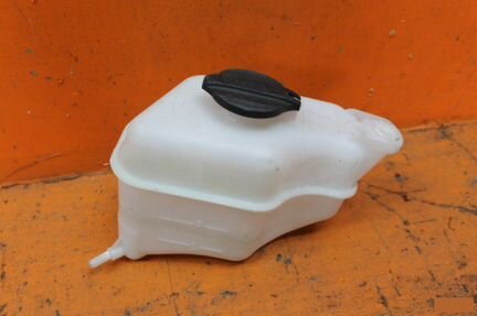 Бачок расширительный Kia Sorento 2 2009-2019