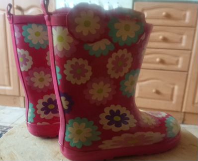 Резиновые сапоги для девочки