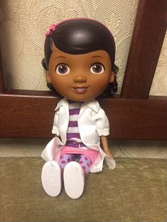 Кукла доктор плюшева